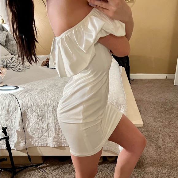 Off The Shoulder Puff Sleeve Mini Dress - Picture 2 of 4